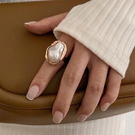 Irregular Pearl Rings for Women Gold Statement Rings Large Pearl Ring Pearl Statement Ring Vintage Baroque Pearl Ring (Gold)