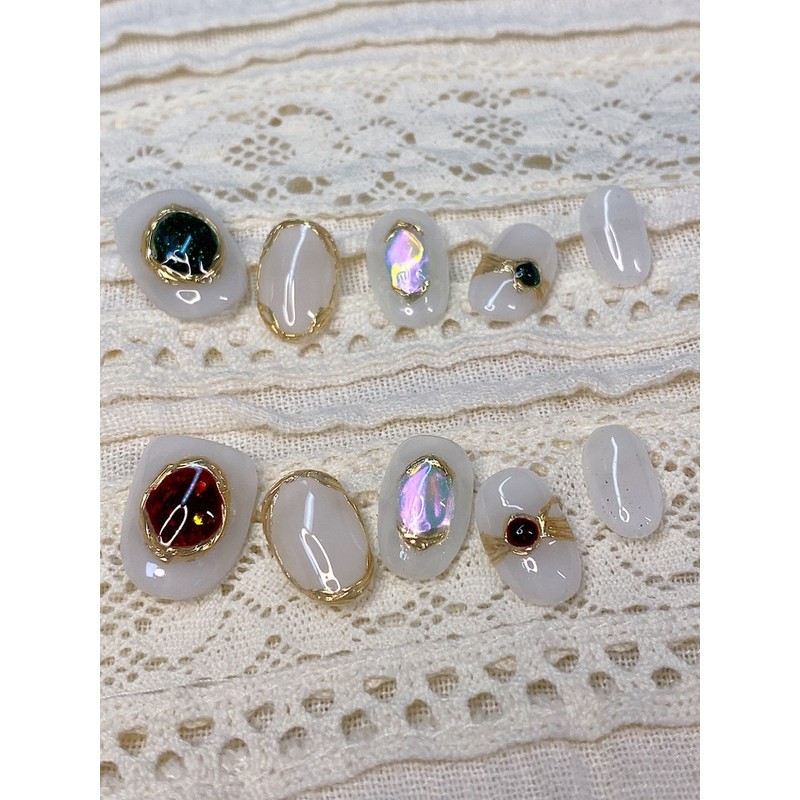 [Janef] Luxurious brooch nails like gemstones - Emerald on both