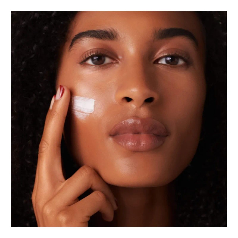 Crema De Hidratación De Energía Esencial De Shiseido 50 Ml