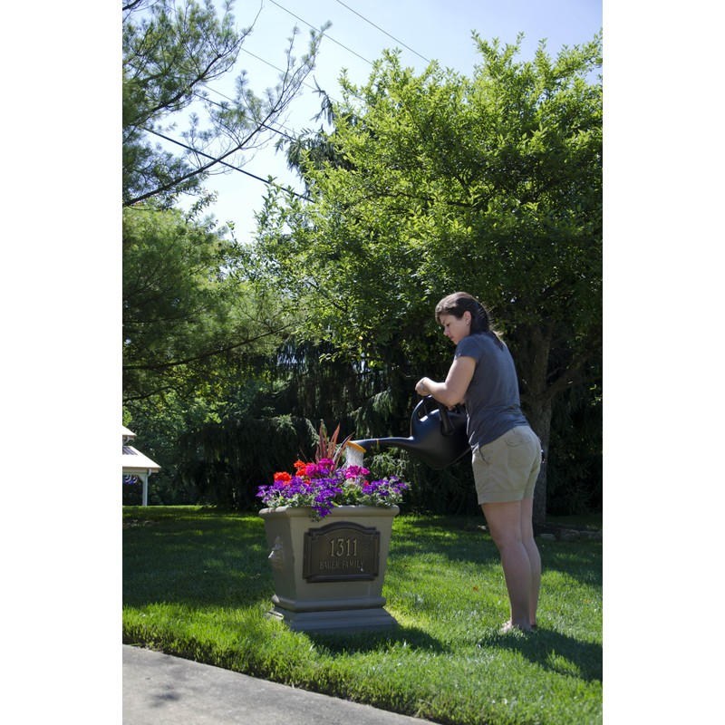 Fiskars Easy Pour Watering Can, 2.6 Gallon