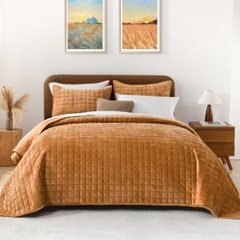Andency Velvet California King Quilt, Soft Luxury Plaid Bedding Set, Lightweight Bedspread Coverlet, Quilted Comforter with 2 Matching Pillowcases for All Season, Gold Caramel
