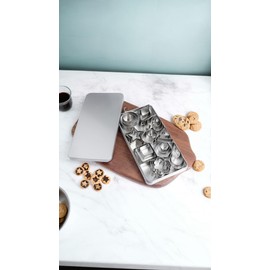 Honwor 30-Piece Mini Cookie Cutter Set - Stainless Steel Shapes for Pastry, Pie Crust, Fruit - Star, Flower, Heart, Square, Triangle, Oval, Raindrop & More Geometric Molds