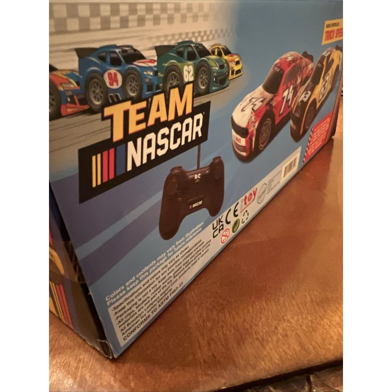 TEAM NASCAR RC RADIO CONTROLLED TRACK SPEEDSTER 74 RED BNIB
