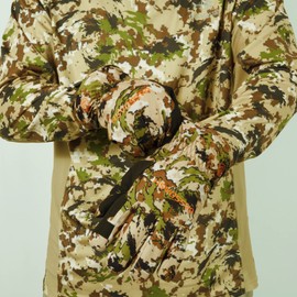 BASSDASH Men’s Insulated Hunting Gloves Waterproof Camo Gloves for Cold Weather Outdoor Activities HG02M