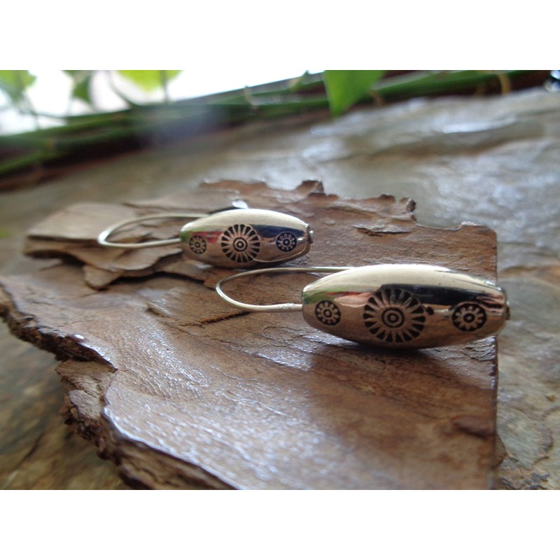 Long decorated Bali earrings, very light earrings