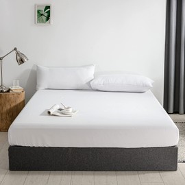 Good Nite Fitted Sheet, Polyester Bed Sheet, Extra Large Pocket Depth of 30 cm, Soft and Breathable, Machine Washable, 180 x 200 cm, White