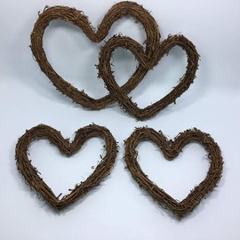 Natural Grapevine Wreath Heart Shape Rustic DIY Wreath Crafts Base for Christmas Wreath Door Garland Wedding Party Home Decoration Hanging Wreath 8 inches
