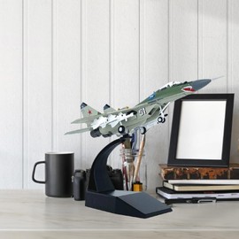 GaotKeut 1:100 Fighter Jet Model Alloy Aircraft Model with Base Desktop Decor Diecast Plane Model Airplane Model for Countertop Adults