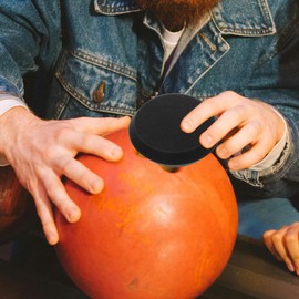 Toddmomy Pack of 2 Bowling Ball Polishing Sponge Sponges Bowling Ball Polishing Set Bowling Polishing Pad Bowling Accessories Bowling Ball Cleaning Set Cleaning Ball Pads Black