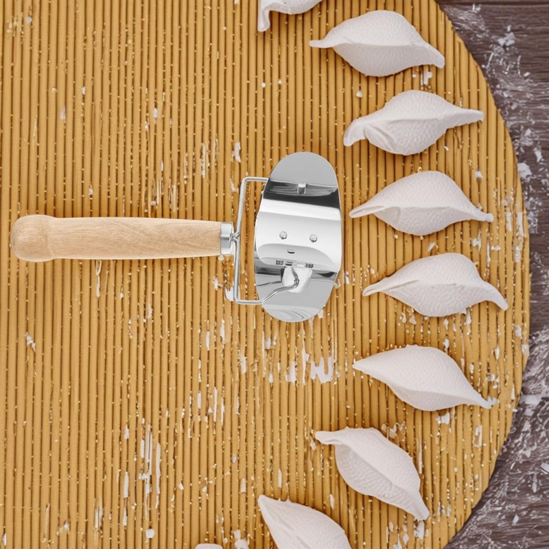 HOLIDYOYO 3Pcs Stainless Steel Dumpling Skin Cutter with Wooden Handle