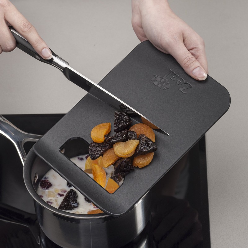 Zeal “Straight To Pan” Slim Kitchen Chopping Board, Plastic, Black,