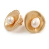 20mm Matt Gold Tone 'Shell' with Freshwater Pearl Bead Clip