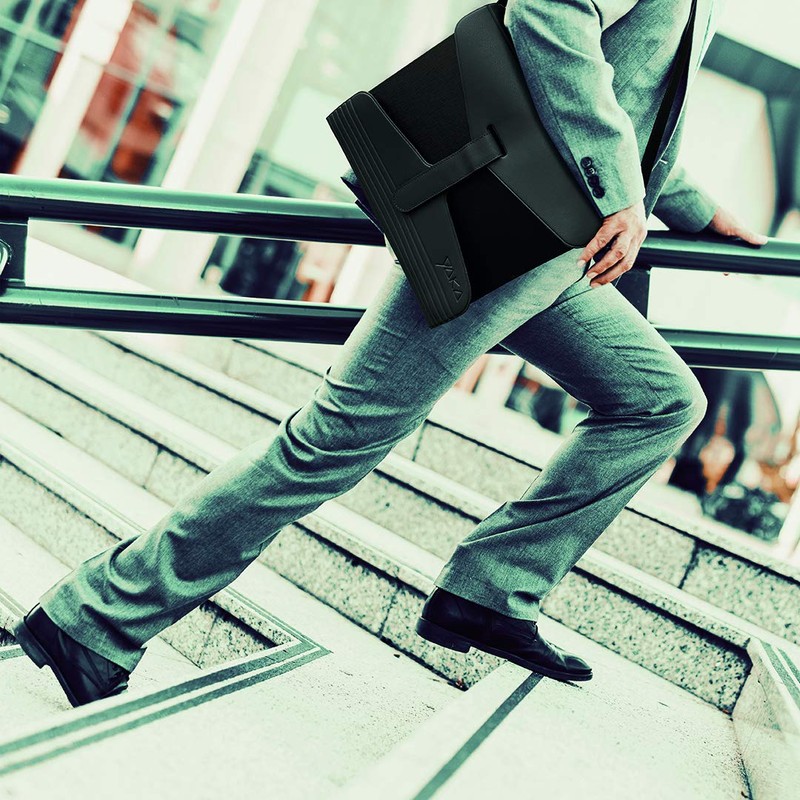 YAKA Black A4 Folder and Document Holder - Adjustable Shoulder