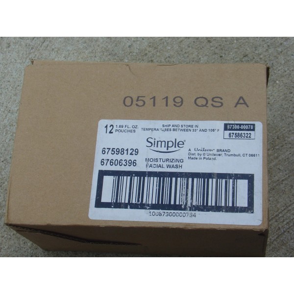 Simple Pack of 12 New Simple Kind To Skin Moisturizing