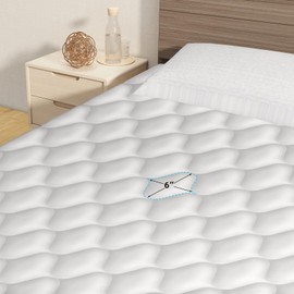 WINGLAM-Quilted Fitted Mattress Pad (Waterproof)-Elastic Fitted Mattress Protector(White)-Bed Cover Stretches up to 18 Inches with Deep Pocket(Queen)-Machine Washable Mattress Cover-Fluffy & Soft