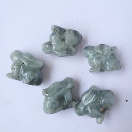 Manekieko Natural Grey Moonstone Bag Carved Rabbit Statue, 38 mm Crystals and Healing Stones Figures Gemstone Collectibles Decor