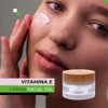 Crema Facial de Día con Vitamina E y SPF15 |