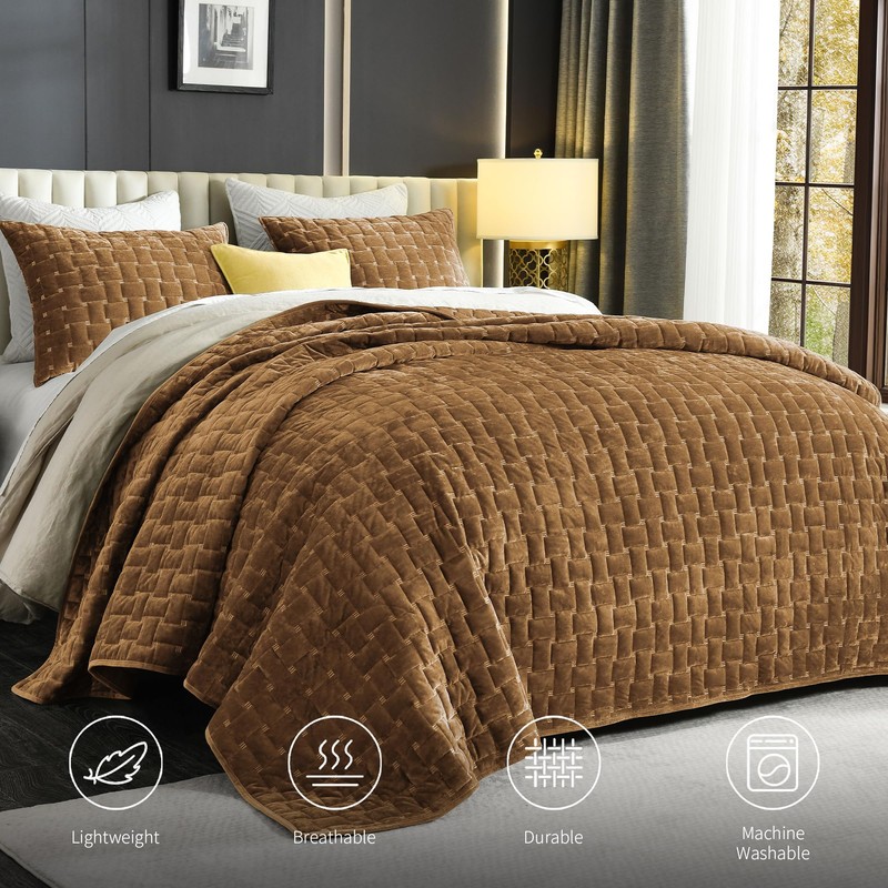 Velvet Quilt Set Queen Size, Luxury Geometric Design, Gold Caramel