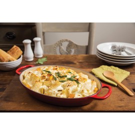 Le Creuset, Salt and Pepper Shaker Set of 2 - White