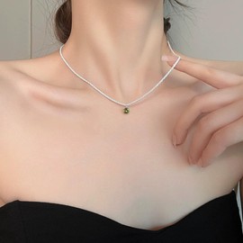 ALRNBY Peridot Necklace Silver Necklace with Crystal for Women Green Zircon Choker for Women Dainty Simple Pendant Jewelry