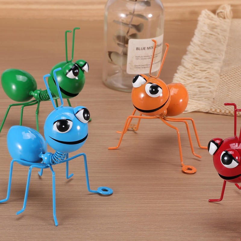 Metal Ants Set of 4 Garden Decor Outdoor Statues Wall
