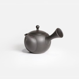 JINSUI IROIRO 01 Japanese Ceramic Teapot 10oz – Authentic Kyusu Tokoname Ware with Ceramic Mesh Strainer – Handmade in Japan (Black)