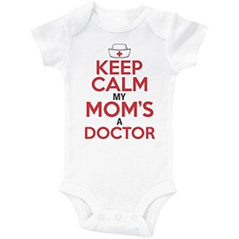 Doctor Baby Onesie/Keep Calm My MOM'S A Doctor/Unisex Infant Bodysuit (3-6M, White SS)