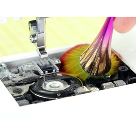 Martelli - Sewing Machine Cleaning Brush - Great for Sewing Machine dust Removal & Cleaning, keyboad dust, Lent, Debris Cleaning Tool for Quilters or Makeup Application for mua Gift idea