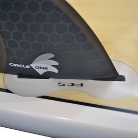 Fibreglass 6inch Centre Fin + 2 Honeycomb side fins (FCS compatible), Grey