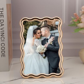 Gold 4 x 6'' High-End Zinc Alloy Picture Frame with Wave Design - Modern Glamour 6x4'' Pictures Frames for Desktop and Wall Décor