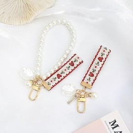 Htppzjr 1Pc Cute Women's Imitation Pearl Chain Key Chain Girl Heart Strawberry Lace Ribbon Car Pearl Key Ring Charm Pendant Bag Hanging Keychains Charm Accessories