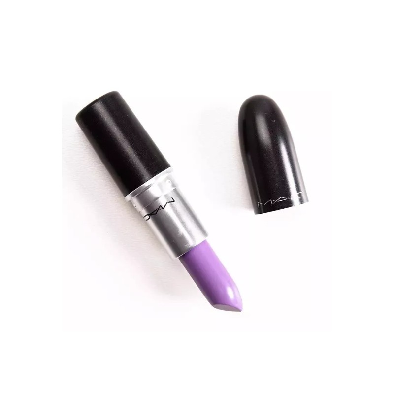 MAC Amplified Creme Lipstick Lured In 0.1 oz / 3g