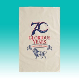 SmartyPants Queen's Platinum Vintage 2022 70 Glorious Years Tea Towel - God Save The Queen Her Majesty 70 Years Commemorative Memorabilia Souvenir Royal Celebration Anniversary (Natural Prime)