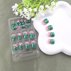 St Patricks Press on Nails Short Square False Nails with Hat Shamrock Design Green Glitter French Tip Nails Press ons Glossy Acrylic Fake Nails St. Patrick's Glue on Nails for Girls 24Pcs