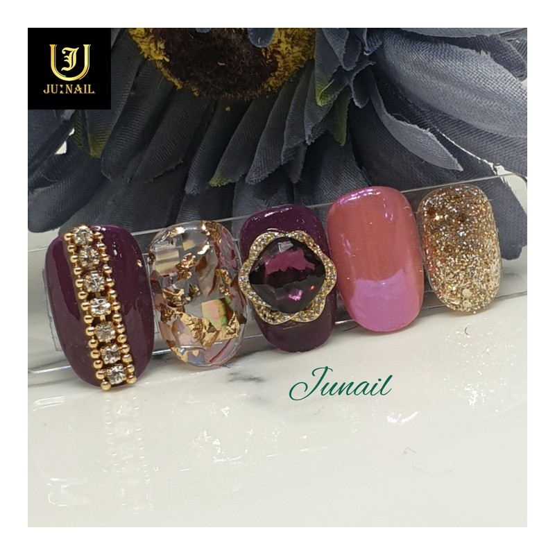 Purple mother-of-pearl handmade nail tips - Short stiletto / 자주빛자개