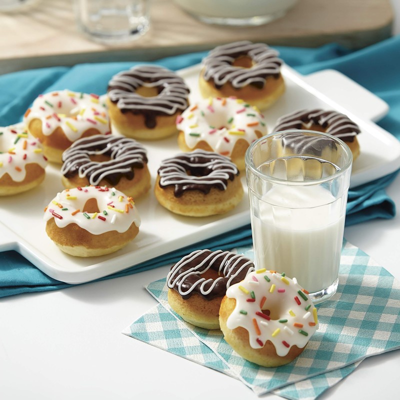 Wilton 2105-2390 Molde para hornear donas, antiadherente, 12 cavidades