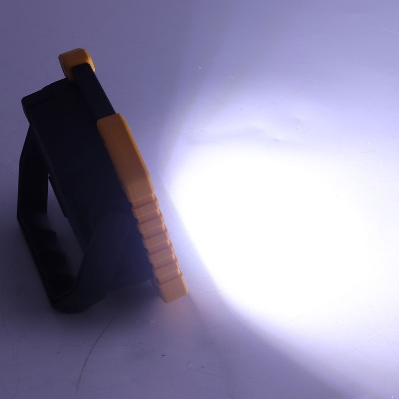 COB Work Light USB Rechargeable IP66 Waterproof Portable Work Light