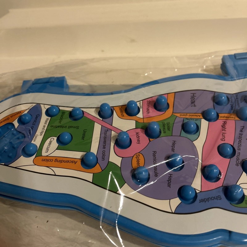 Brookstone Reflexology FOOT MASSAGE PLATE REDUCES TENSION RELIEVES PAIN NIB