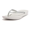 FitFlop - Iqushion Chancletas súper ergonómicas Mujer, Plateado, 5 B(M)