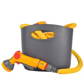 HOZELOCK - Watering Kit Superhoze City 7.5m : Ideal for Small Spaces, Balconies, Terraces, Expandable Hose, Up to 3X Original Length (max 7.5m), 2 Aquastop Fittings: Ready to Use [100-100-215]