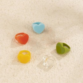 DOCCESTU Acrylic Heart shaped Thick Ring Heart shaped Resin Pull Ring Thick Ring Colorful Jewelry Women's Lightweight Exaggerated Ring (Green)