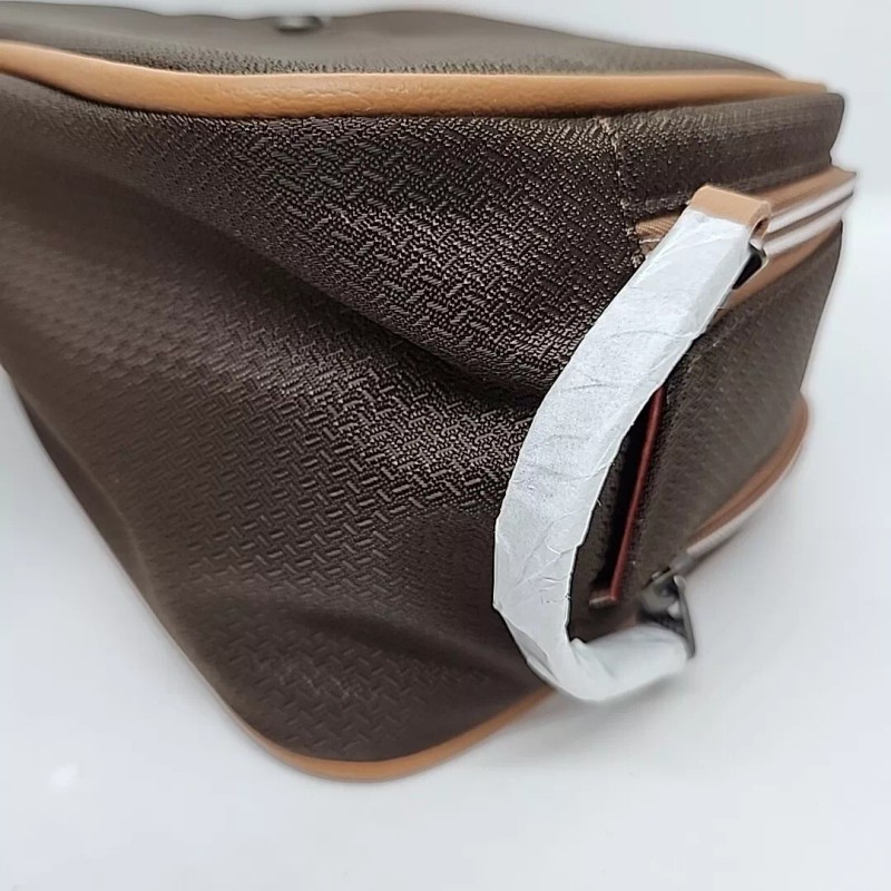 DELSEY NEW Delsey Paris Chatelet Air 2.0 Large Toiletry Bag.