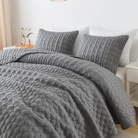 WDCOZY Dark Grey Quilt King Size Bedding Sets with Pillow Shams, Lightweight Soft Bedspread Coverlet, Quilted Blanket Thin Comforter Bed Cover, All Season Spring Summer, 3 Pieces, 104x90 inches