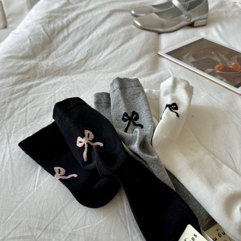 Weuiean HHJW-431 Women's Socks, 3 Colors, 3 Pairs Set, Bow