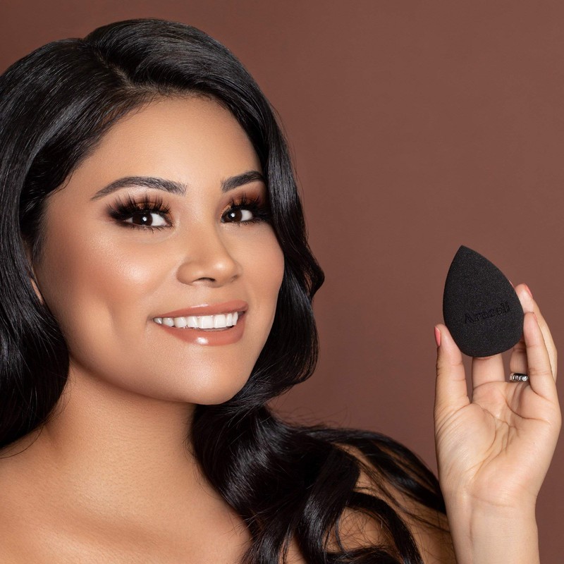Araceli Beauty Bella Makeup Sponge