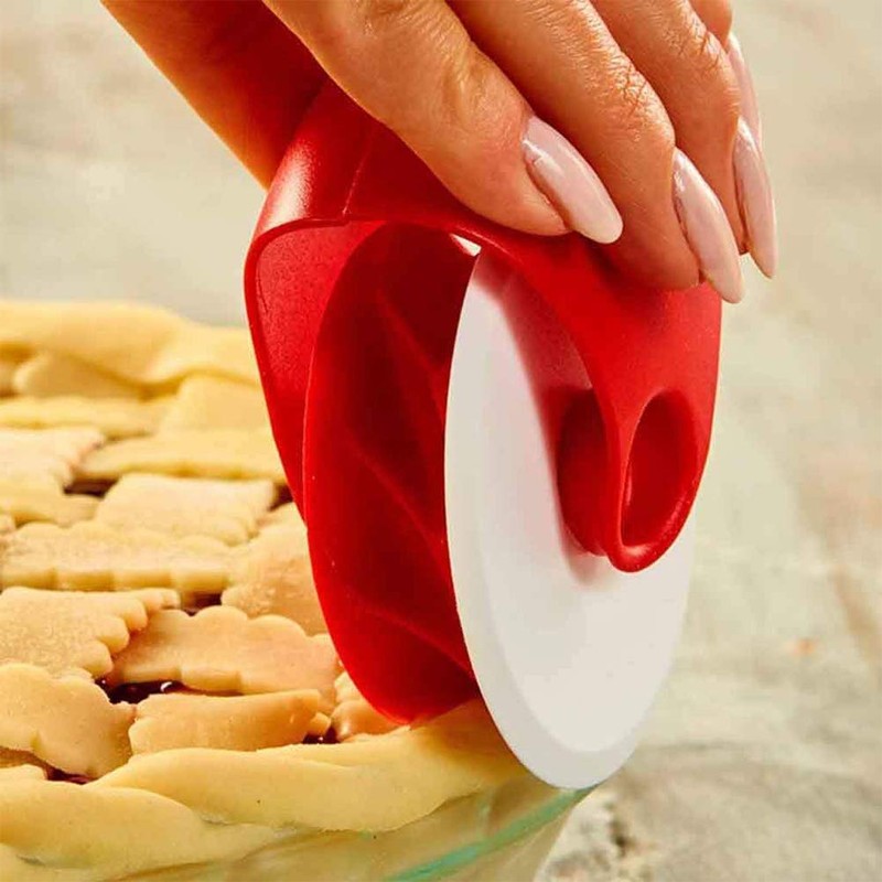 Fundeal Pastry Wheel Cutter and Decorator - Beautiful Pie Crust