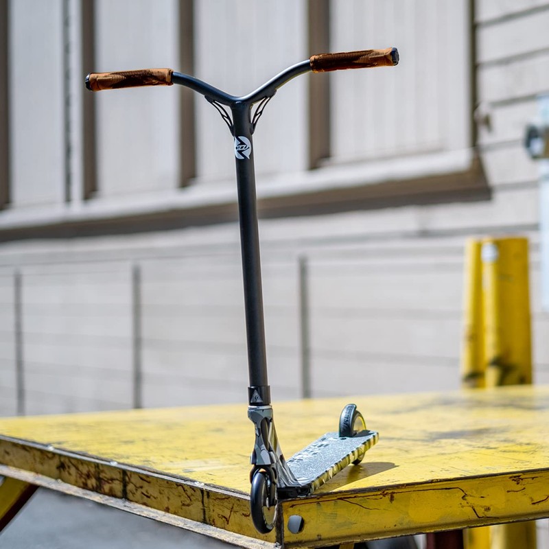 Fasen Fast Scooter Grips - Gum/Black