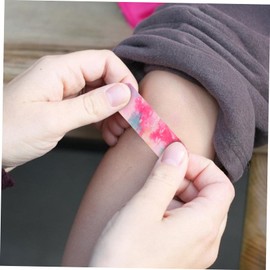 Baluue 200pcs Cartoon Band- Bandages Patches Waterproof Wounds Cartoon Cute Flexible Woundplast Supplies Pe