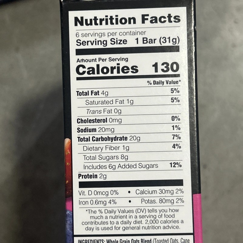 Junkless Chewy Granola Bar Berries Cream- 6 Bars Per Box