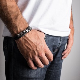 Akitsune Gracilitas Leather Bracelet Women's Stainless Steel Magnetic Men's Bracelet, 20 centimetres, Leather, Without Stone